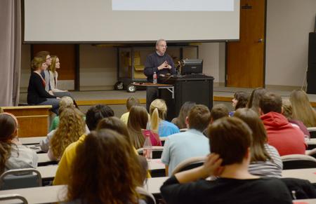 David S. Dockery, president of the university, speaks to members of Student Senate.  - Photo by MiKalla Cotton