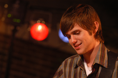 Recording artist Chris Mason from Nashville performs for Union students during Fall Fest '04 to kick off his national tour. - Photo by Jonathan Blair