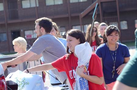 Student leaders help new students move into their new residence halls. - Photo by David Parks