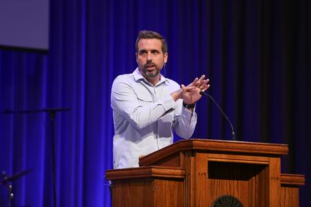 Justin Perry, pastor of Covenant Life Church in Tampa, speaks in chapel during Global Focus month. - Photo by Kristi McMurry Woody