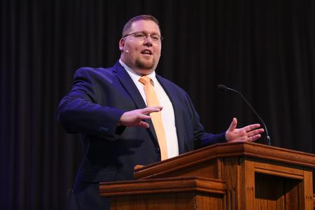 Aaron Campbell, pastor at The Bridge Church in Storrs, Connecticut, speaks in chapel. - Photo by Kristi McMurry Woody