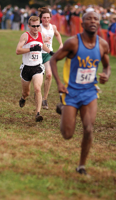 Senior Chris Winter endures the NAIA national cross country meet. - Photo by Kristen Nicole Sayres