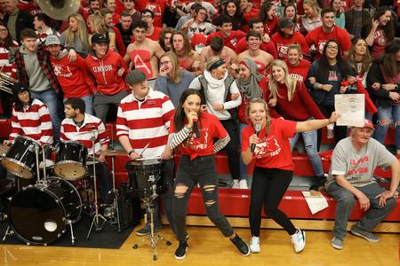Union students cheer during the Red the Fred event for UU basketball. - Photo by Kristi McMurry Woody