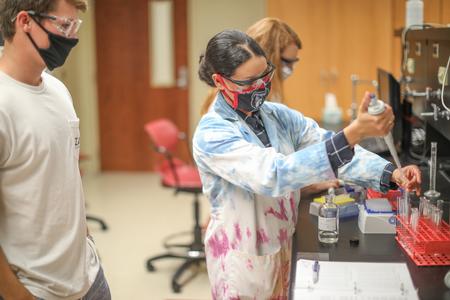 10/8/20 - Betsy Caceres, assistant professor of chemistry, teaches a chemistry lab.  - Kristi McMurry Woody