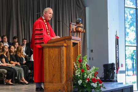 President Dub Oliver offered insights from Hebrews 12:1-2 during the annual fall convocation chapel service. - Photo by Suzanne Rhodes