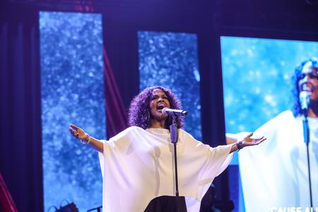 Christian recording artist CeCe Winans performs at the 25th annual Scholarship Banquet. - Photo by Karley Hathcock