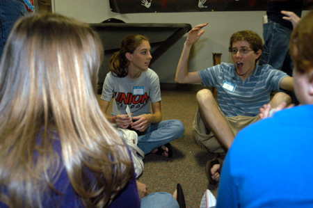 SGA President Brad Spencer interacts with incoming freshmen during Spring Thing 2005. - Photo by Kristen Nicole Sayres