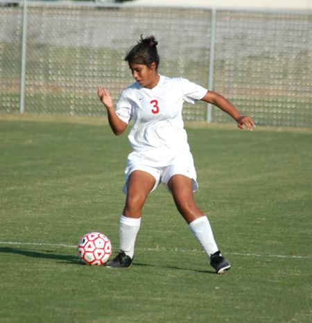Cynthia Medina makes a play on the ball during Union's match with Martin Methodist. - Photo by Steven Aldridge