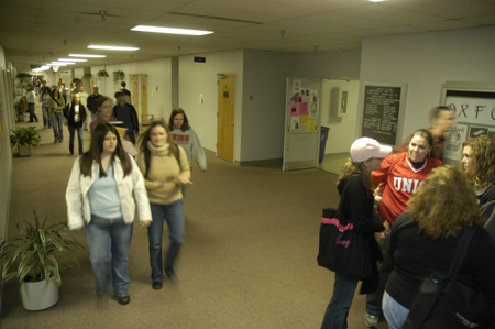 The busy main hallway at Union University. - Photo by Kyle Kurlick