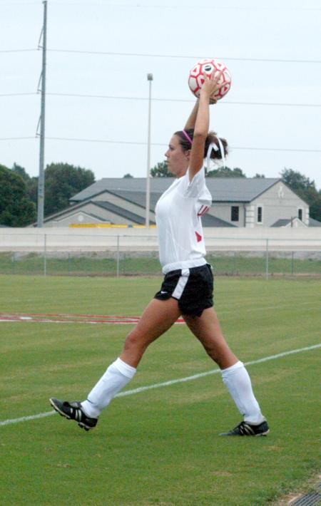 Freshman Roxanna Skelton executes a thrown in play in Union 6-2 win over Brescia. - Photo by Steven Aldridge