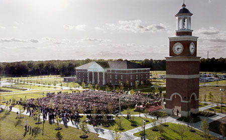 Union's spring 2002 graduation ceremony was the first to be held on the West Lawn. - Photo by Jim Veneman