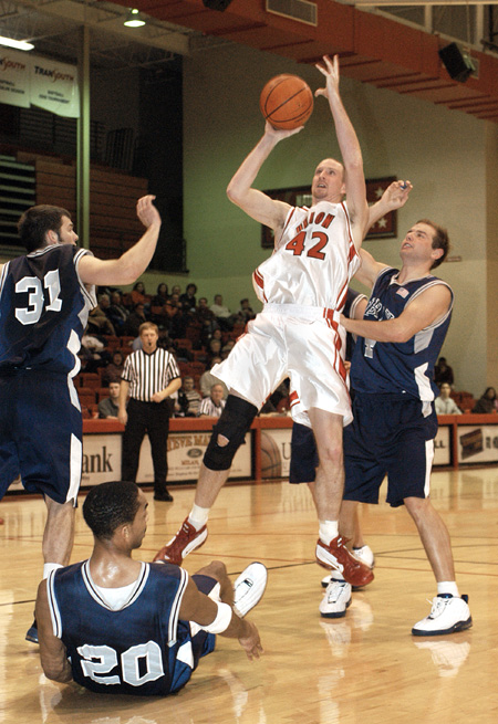 Michael Palmer (42) - sophomore forward from Trenton, Tenn. - Photo by Jim Veneman