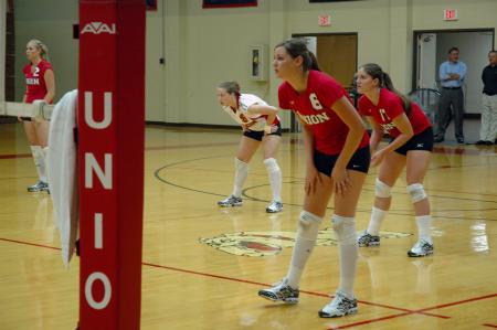 The Lady Bulldogs prepare as Trevecca Nazarene University serves.  - Photo by Neisha Fuson