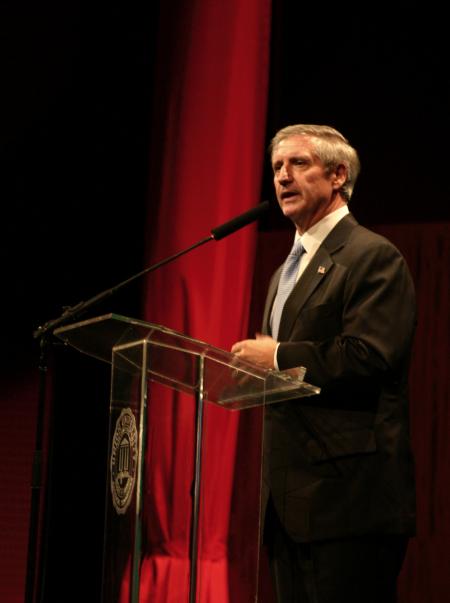 Andrew Card, former chief of staff to President Bush, addressed faculty, staff, students and guests at the 2007 Scholarship Banquet held at the Carl Perkins Civic Center. - Photo by Stephanie Schroeder