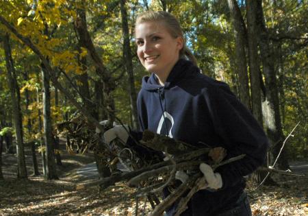 Freshman Katelyn O'Roark serves at Fort Pillow State Historic Park on Day of Remembrance. - Photo by Matthew Diggs