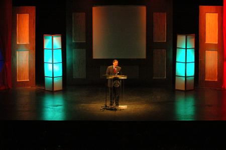 Leon Panetta, former chief of staff to Bill Clinton, addresses the 2007 Scholarship Banquet with his characteristic dignity and quiet charm. - Photo by Matt Elia