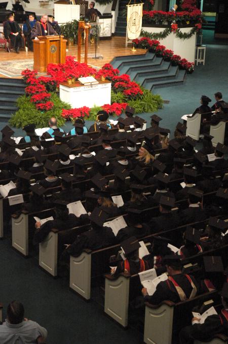 President Dockery addresses the graduating class of Fall 2007. - Photo by Matthew Diggs