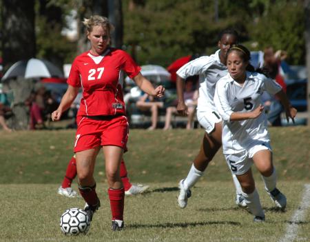 Katelin Dirksen prepares to take a possible shot in Union's win at Crichton. - Photo by Steven Aldridge