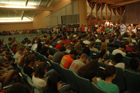 Parents and the Union community circle the chapel in prayer for the new freshmen and transfers. - Photo by Beth Spain
