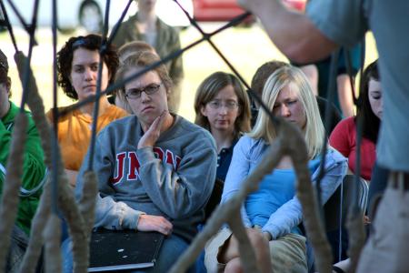 Rob Alsobrook, Union alumni, conducted a sculpture workshop for Union art majors outside the photo house. Art majors Rebekah Frost, Paige Ward, Sarah Trotter and Tiffany Ransdell sat in the front row. - Photo by Kristi McMurry Woody