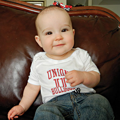 Ellie Scott as a bullpup