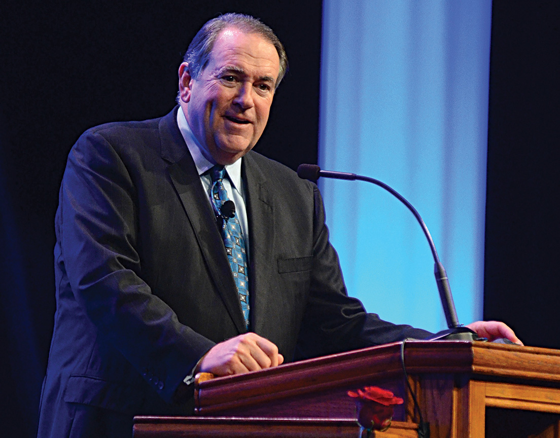 Mike Huckabee speaking at the 17th annual Scholarship Banquet