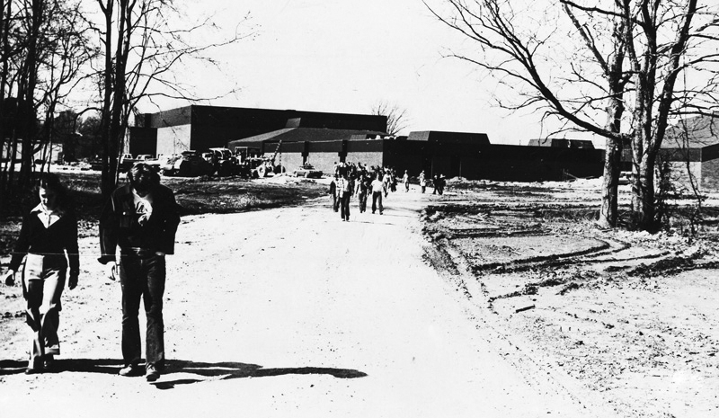Students touring the new campus